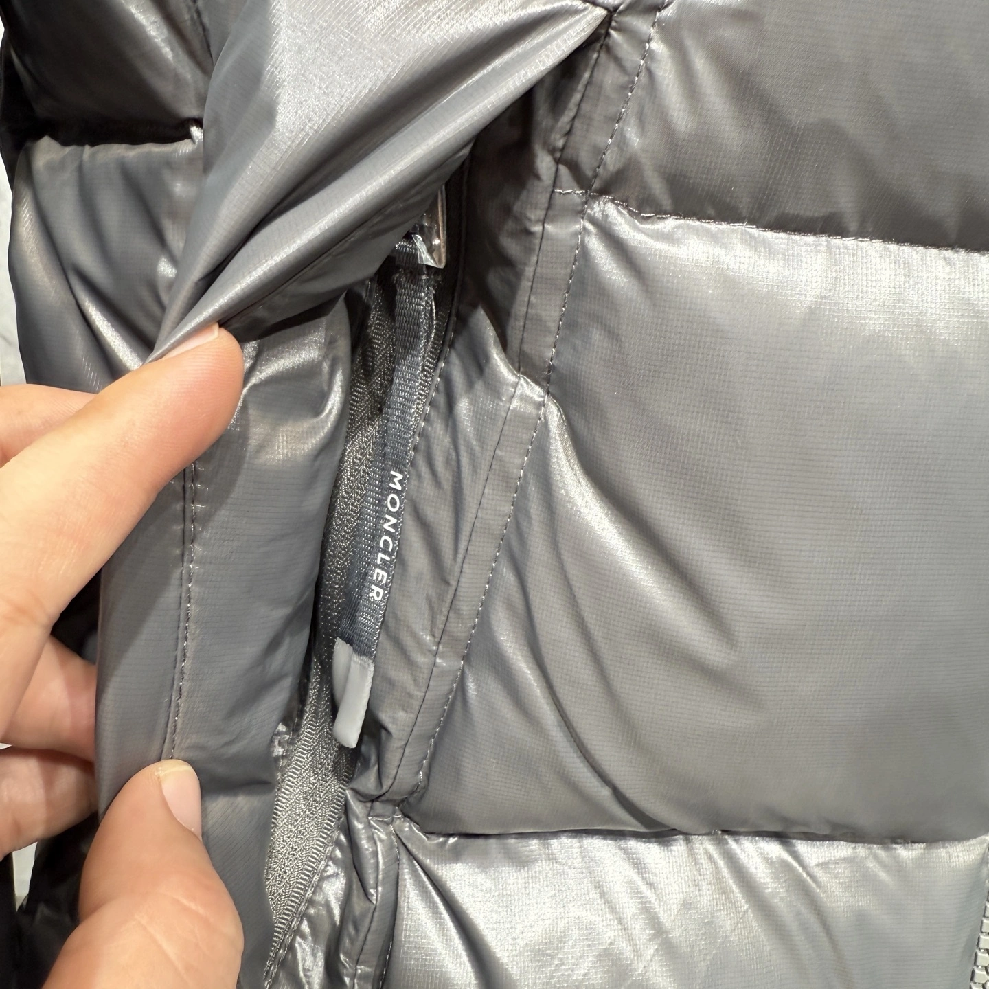 wg.luxury- 7o9385r Down jacket 95 white duck down 3colour item:E-F501J2320-3H